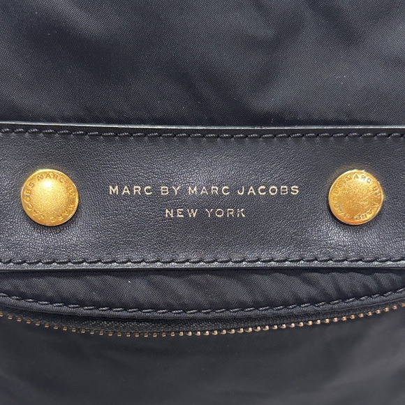Marc Jacobs Black Nylon Crossbody with Gold Accents - Picture 4 of 17